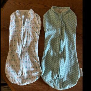 2 unisex infant Swaddle Me Ups, like New, Newborn